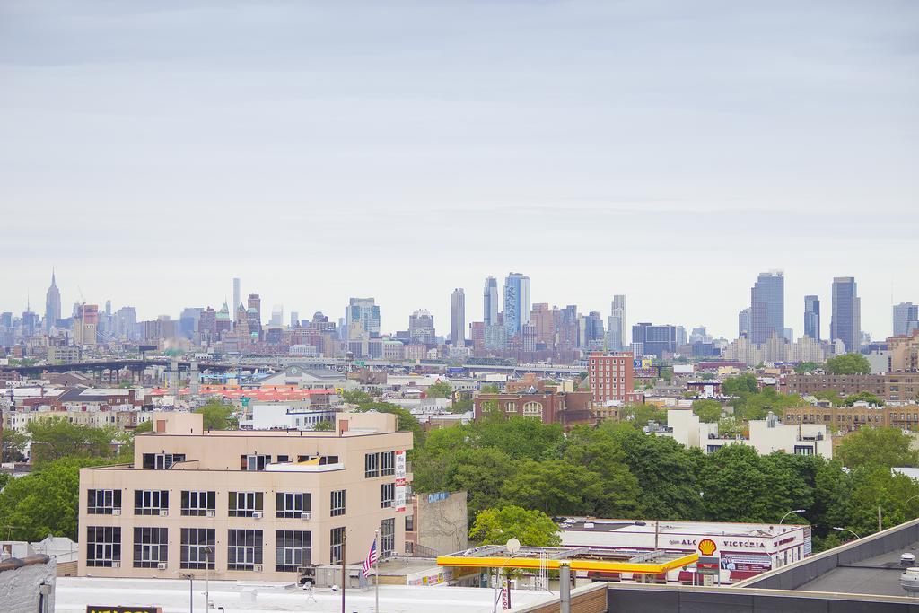 Phoenix Hotel Brooklyn Sunset Park (Adults Only) New York City Exterior photo