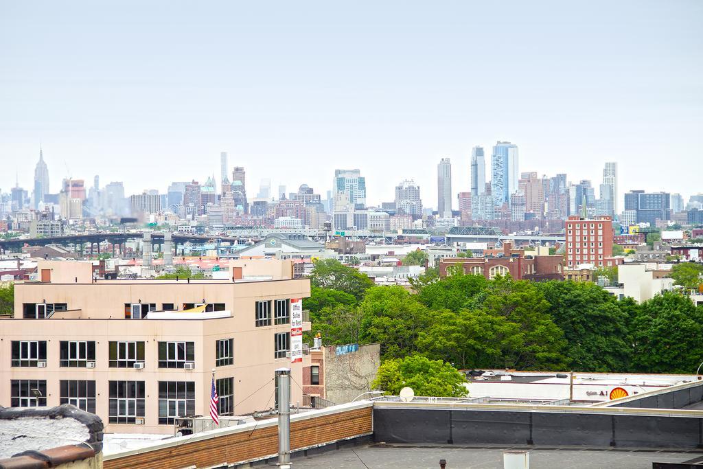 Phoenix Hotel Brooklyn Sunset Park (Adults Only) New York City Exterior photo