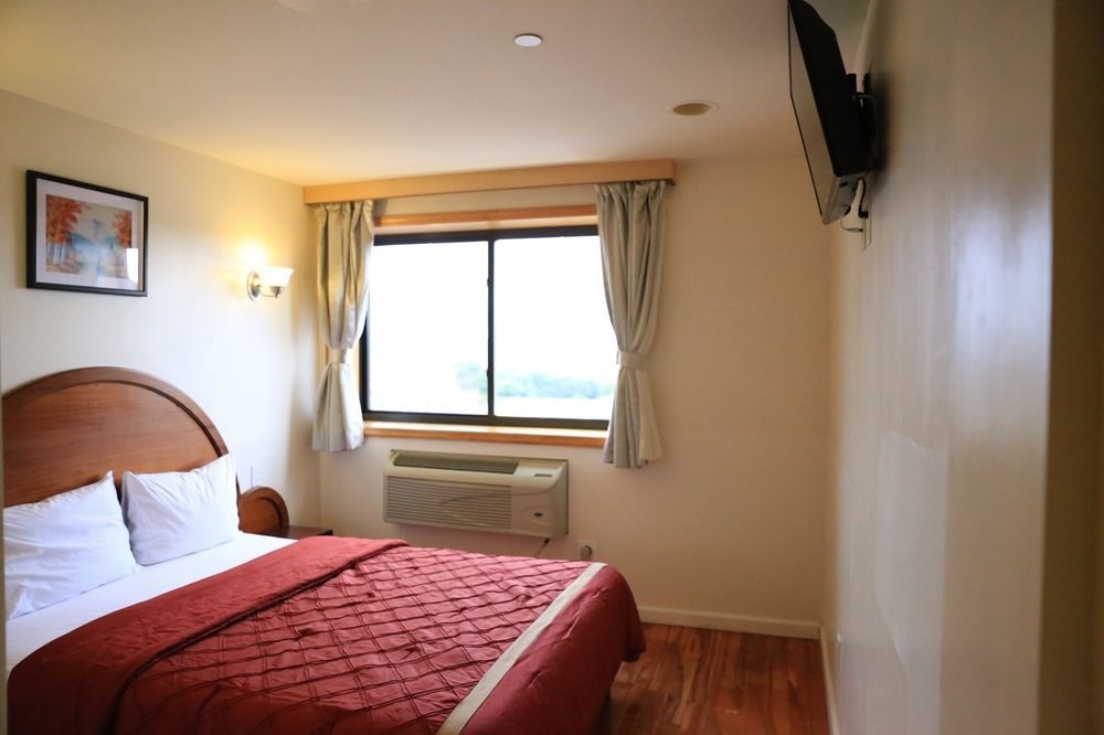 Phoenix Hotel Brooklyn Sunset Park (Adults Only) New York City Exterior photo