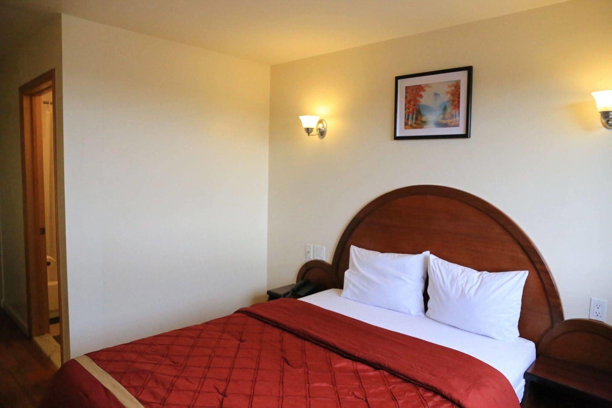 Phoenix Hotel Brooklyn Sunset Park (Adults Only) New York City Exterior photo