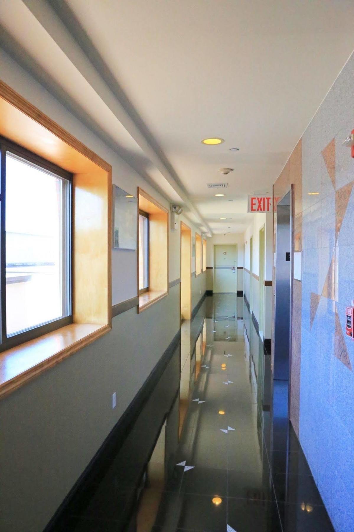 Phoenix Hotel Brooklyn Sunset Park (Adults Only) New York City Exterior photo