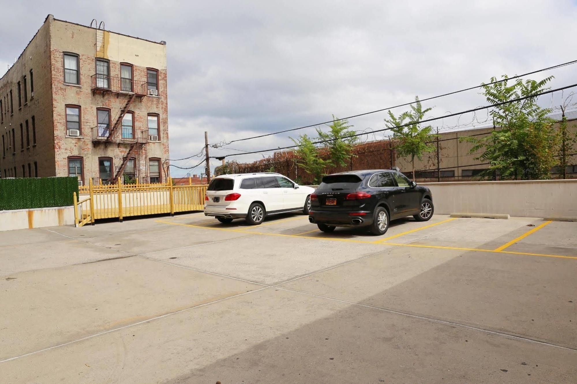 Phoenix Hotel Brooklyn Sunset Park (Adults Only) New York City Exterior photo
